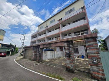 石岡綠意邊間莊園邸丨大地坪多車休閒大宅丨寬廣空間｜台中市石岡區石城街