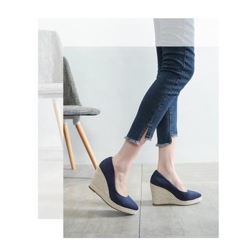 坡跟鞋女2025新款秋季國風舒適尖頭厚底防水臺草編高跟時尚單鞋女