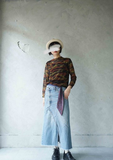 尋寶古著-咖啡系迷彩印花半高領彈性網紗上衣