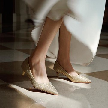 新娘婚鞋低跟不累腳結婚鞋子女2025伴娘鞋禾秀婚紗兩穿高跟鞋訂婚