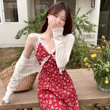 【NZN】韓式蕾絲拼接v領紅色碎花吊帶裙露背沙灘度假長裙