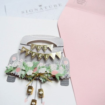 幸福相依禮車【Hallmark-Signature經典手工卡片 結婚賀喜】