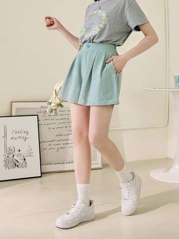 純棉簡約素色後鬆緊腰打褶短褲