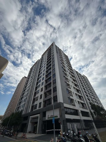 楠梓雙捷運台積電三房平車｜高雄市楠梓區金和街