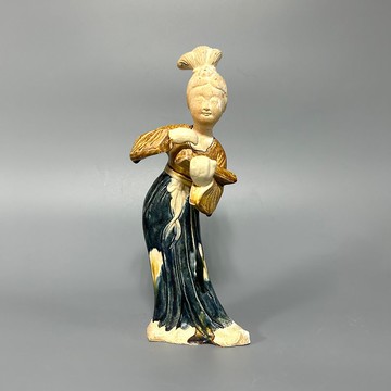 唐三彩仕女樂俑