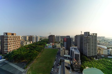 【出價就談-提早布局】高大特區高樓採光衛浴開窗兩房｜高雄市楠梓區藍田路