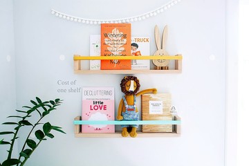 一個浮動兒童書牆架，蒙台梭利幼兒園書架，書架