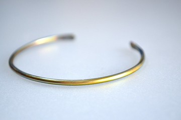 鈦金屬手鐲・金色、黃色或彩虹色鈦金屬手鐲・52mm