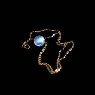 提升直覺 平靜心靈 藍暈月光石 大燈泡項鍊水晶