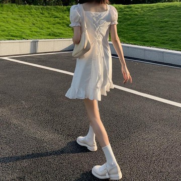 【超仙初戀裙】短袖連衣裙 夏季洋裝 韓版法式收腰 後背綁帶裙子 短袖連身裙 夏天連身裙 法式連身裙 短袖連衣裙 女裝
