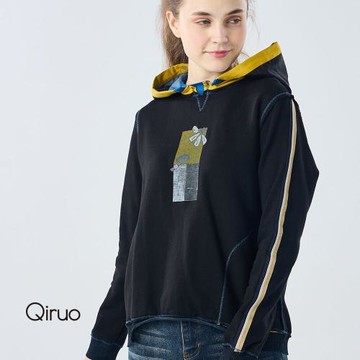 【Qiruo 奇若】秋冬專櫃黑色連帽上衣6007A黃彩繪設計