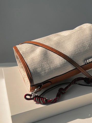Mure Herringbone Bucket Bag [Brown]