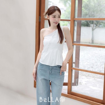 【夏季新品】BeLLA 斜肩扭釦造型上衣 白色