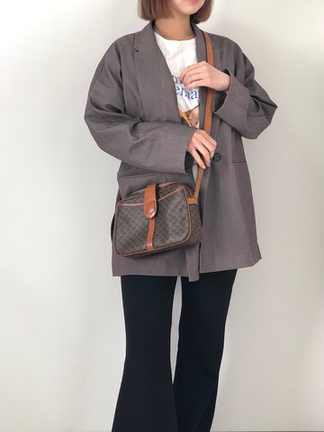 【 日本直送 名牌中古包 】CELINE  સેલિન મેકાડમ 壓紋 PVC 皮革 肩背包 棕色 vintage 復古 ynpxcn