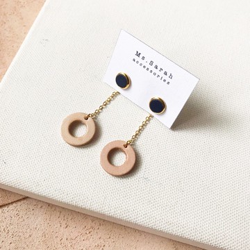 皮革耳環_垂墜小圓_深藍搭原皮