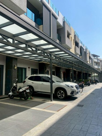 清水時間之旅2傳統美別墅，前院停車｜台中市清水區民有路
