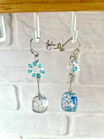 施華洛世奇和立方氧化鋯藍冰耳環