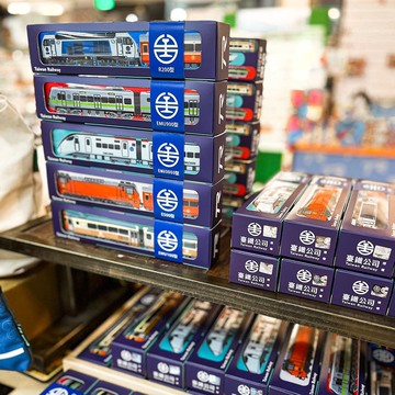 台鐵火車造型行李束帶 行李箱束帶 旅行束帶 綑綁帶 MIT專利材質鉤毛同面扎實固定 露營登山用具綑綁帶 TR台灣鐵道