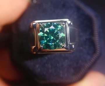 莫桑石男戒，3克拉綠色莫桑石戒指，莫桑石銀戒指