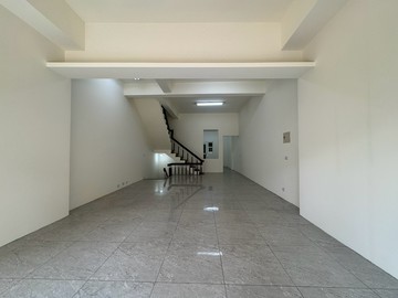 大里中興商圈臨路八米整理透店｜台中市大里區新生路