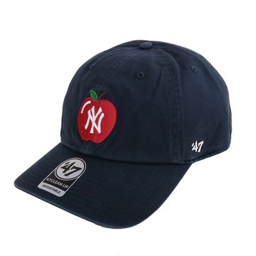 47BRAND 品牌-蘋果NY 徽章中性棒球帽(海軍藍)