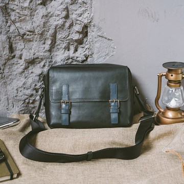 真皮學院風斜背包 13039 黑