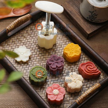 月饼模具中秋月餅模具 烘焙家用綠豆糕印具糕點磨具 手按壓冰皮流心月餅【淘夢屋】