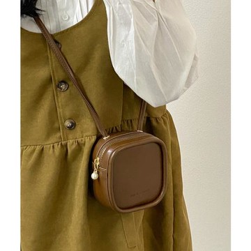 今年流行女包2025新款潮復古質感小眾設計ins迷你單肩斜挎小方包