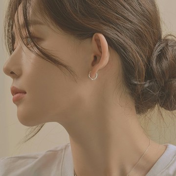 韓國飾品官方直營【WING BLING】925銀 水波紋圈式耳扣式耳環銀色/金色可選(閨蜜禮物| 情人送禮 | 摩羯座生日禮物🎁)