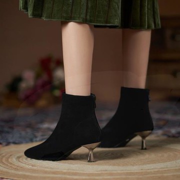 小碼尖頭細跟裸靴百搭41一43女鞋