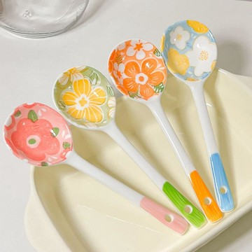 臺灣發貨>陶瓷湯勺勺子網紅長柄ins甜品調羹釉下彩家用可愛勺子新款高顏值XNM