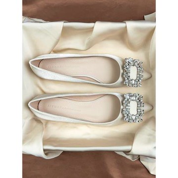 法式氣質水鉆黑色淺口職業平底單鞋女2025春秋新款尖頭米白色高跟