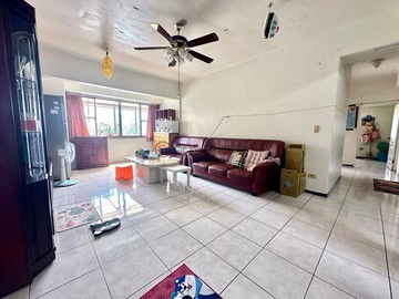 鳳山國中50坪超大空間4房平車+超大露臺｜高雄市鳳山區鳳東路