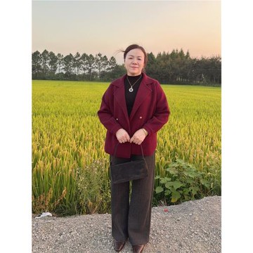 媽媽秋裝外套洋氣時尚2025新款中老年女春秋氣質針織大碼毛呢上衣