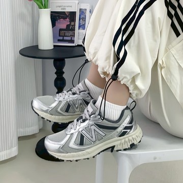 NEW BALANCE 410 V5 灰銀 奶油底 復古 運動鞋 男女鞋 MT410KR5