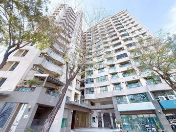都會公園【佛羅里達】高樓。樹海景觀｜三房機上車位｜高雄市楠梓區德民路