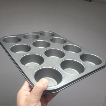 便民美國超市不粘涂層碳鋼馬芬蛋糕模具12連模烘焙模具帶防護蓋子