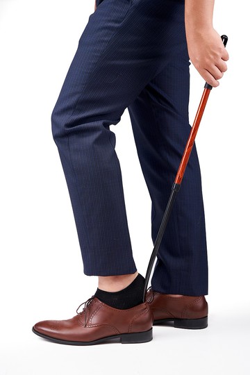 【穿鞋不必彎腰 可調長度的鞋拔】長度調整伸縮鞋拔 - 橡木