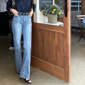 韓國 合身小喇叭牛仔褲 - S