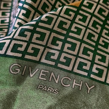 Givenchy Paris 古董絲巾 1970s/1980s - 4G 圖騰 (22 x 23 英吋)