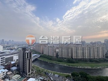 國際大亨高樓層景觀戶套房｜桃園市蘆竹區中正路