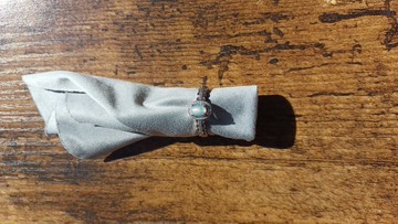 蛋白石整戒台紐花設計戒指