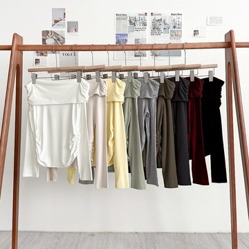 【Fee現貨9色新品】平口露肩側抓皺棉長袖上衣🔥一字領上衣 一字領 女生上衣 長袖上衣女 女長袖上衣 打底 內搭上衣