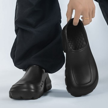 包頭拖鞋 戶外運動拖鞋 洞洞鞋 休閒廚師鞋 防滑 防水 男廚房 專業 全黑工作鞋 輕便舒適 耐磨 軟底專用工鞋