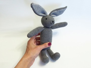 復古風格的兔子毛絨