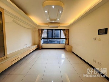 新市鎮輕軌行政中心四季水漾三房近家樂福採光美屋｜新北市淡水區中山北路三段