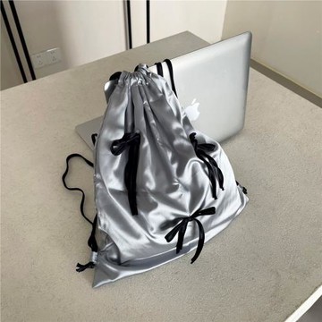 韓國東大門新款 ins博主小眾設計款y2k緞面抽繩雙肩背包綁帶造型