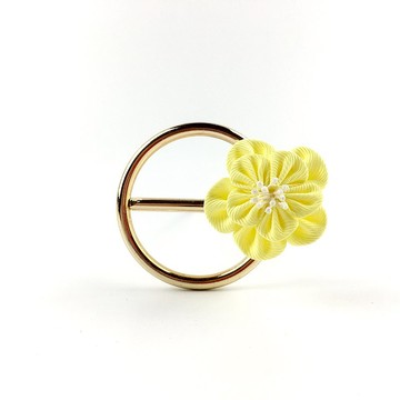 Kaika Ato / 花之月-淡鵝黃 / 日式和風布花 / つまみ細工 花簪