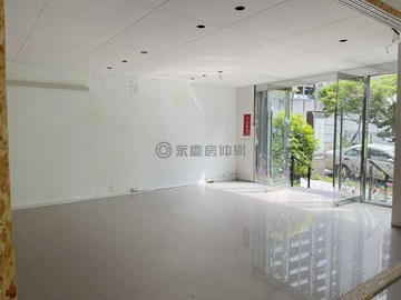 礁溪裸泉三角窗店面&重劃區內&大面寬☆｜宜蘭縣礁溪鄉健康二街