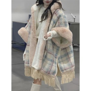 大碼秋冬連帽外搭毛絨斗篷披肩女大毛領時尚格子加厚保暖外套大衣